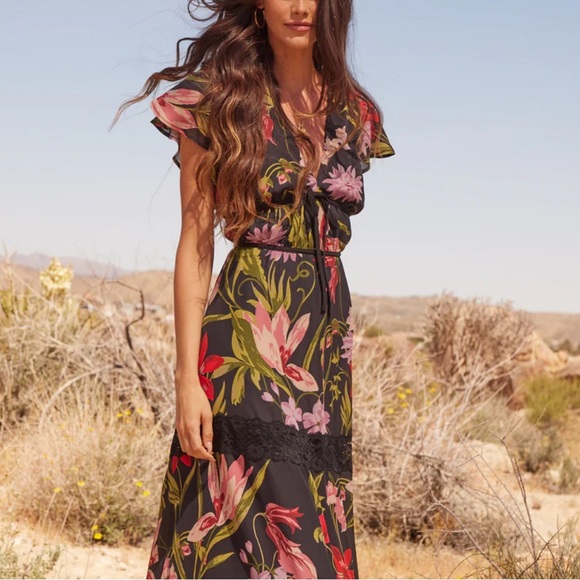 Lace Trim Maxi Dress - Picture 9 of 17